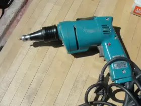 6800dbv Makita Drywall Screwdriver Screw Gun Corded 115 Vac Vg