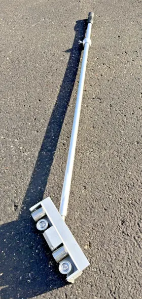 Pt-crh50 Platinum Drywall Tools Inside Corner Roller With 50 Inch Handle - Used Once