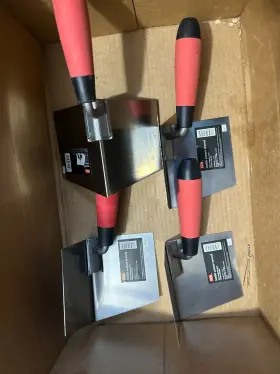 322831 Sim Supply Inc. 009326321493 Nos 4-pack Lot Do It Best Outside Inside Corner Trowel Comfort Grip